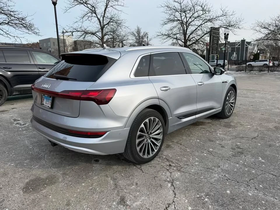 2019 Audi e-tron - Image 4 of 20