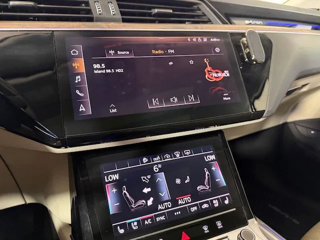 2019 Audi e-tron - Image 8 of 13