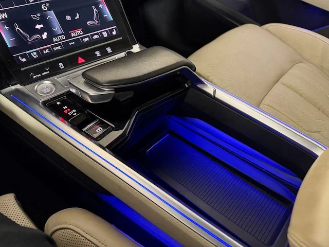 2019 Audi e-tron - Image 6 of 13