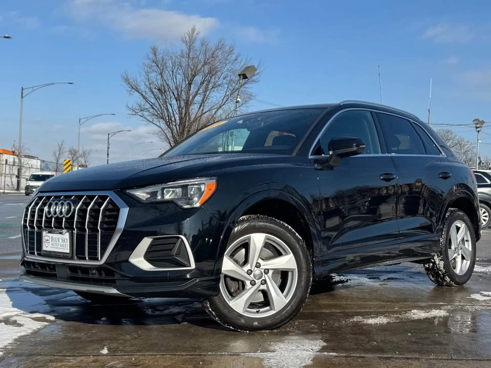 2019 Audi F3 Q3 - Image 2 of 17