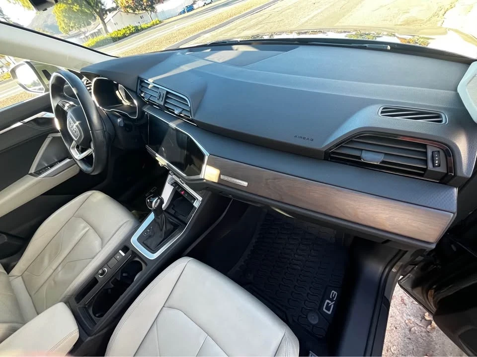2019 Audi F3 Q3 - Image 2 of 8