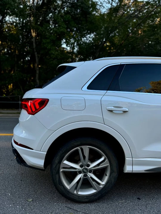 2019 Audi F3 Q3 - Image 4 of 17
