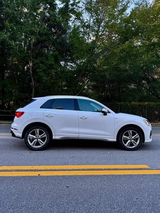 2019 Audi F3 Q3 - Image 3 of 17