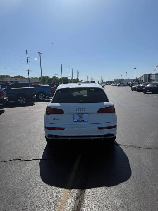 2019 Audi FY SQ5 - Image 6 of 17