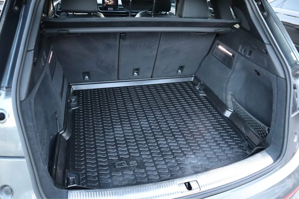 2019 Audi FY SQ5 - Image 8 of 19