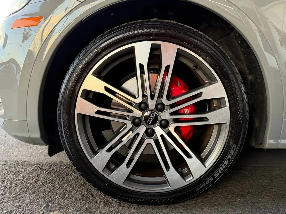 2019 Audi FY SQ5 - Image 9 of 20