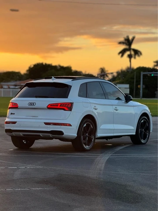 2019 Audi FY SQ5 - Image 5 of 19