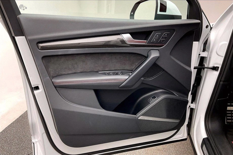 2019 Audi FY SQ5 - Image 6 of 18