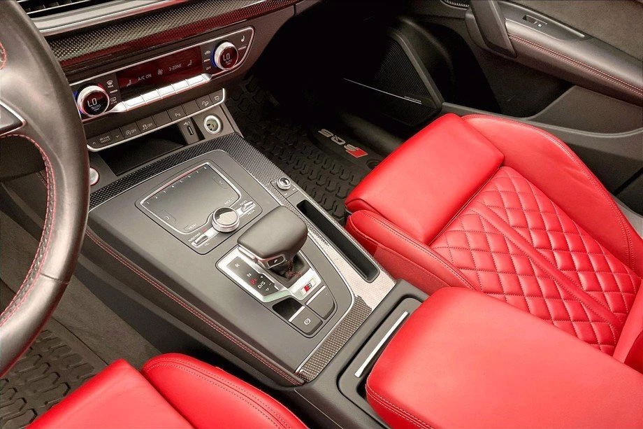 2019 Audi FY SQ5 - Image 11 of 18
