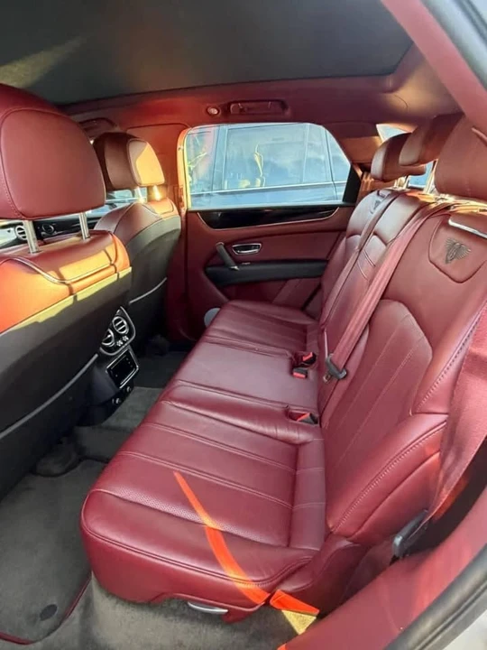2019 Bentley Bentayga - Image 5 of 9