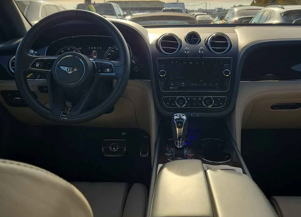 2019 Bentley Bentayga - Image 3 of 5