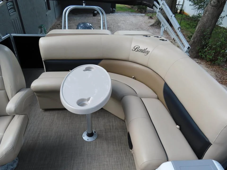 2019 Bentley - Image 18 of 20