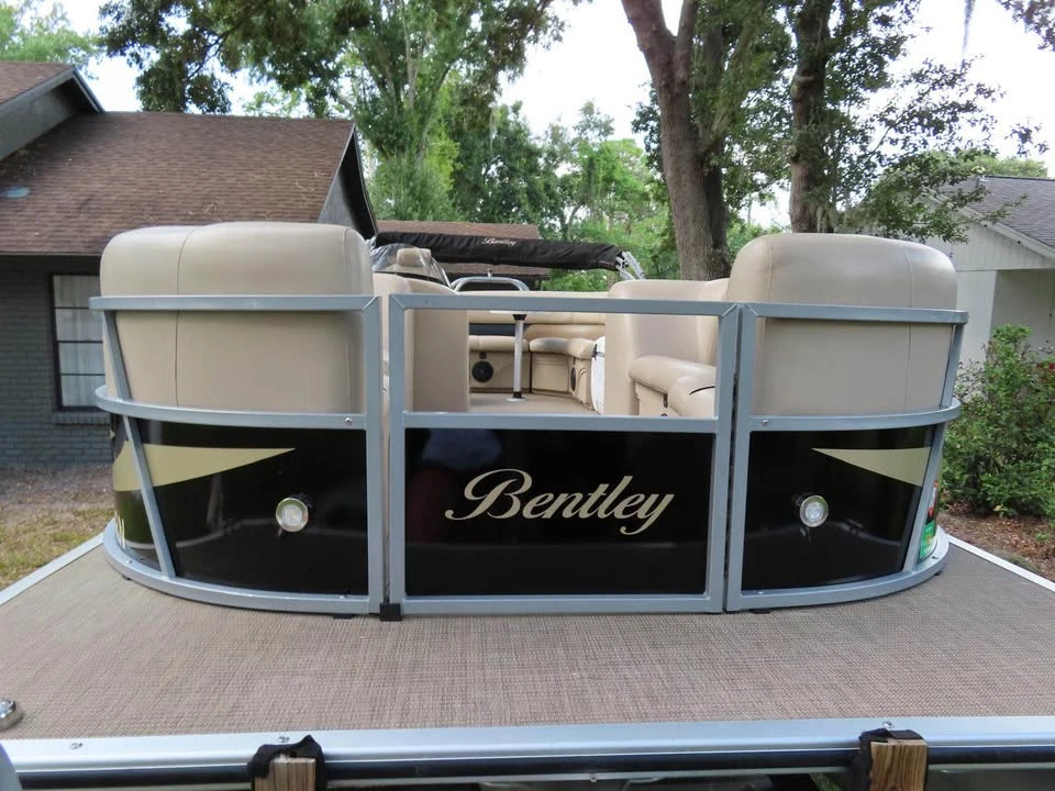 2019 Bentley - Image 16 of 20