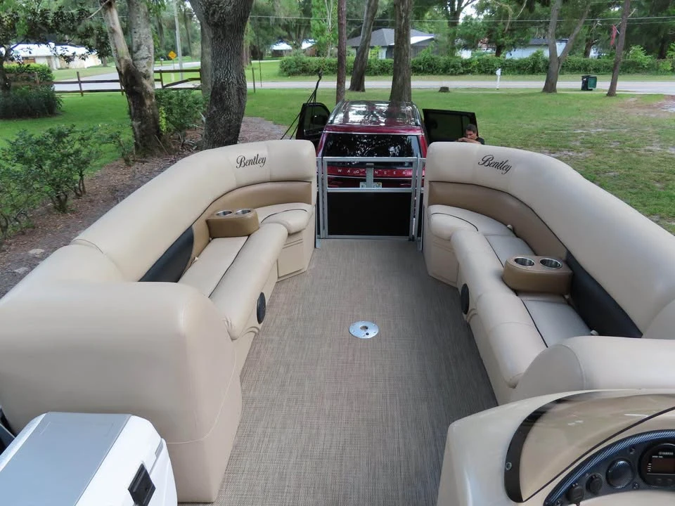 2019 Bentley - Image 17 of 20