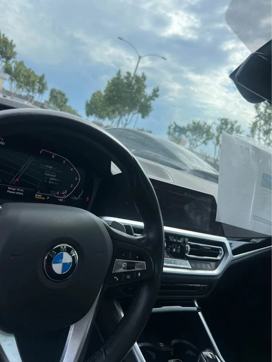 2019 BMW 3 Series - Image 10 of 11