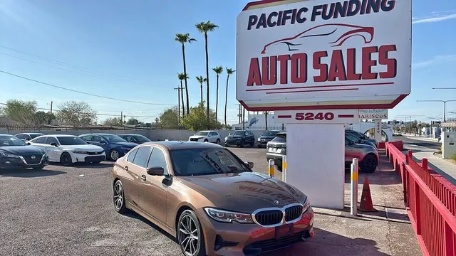 2019 BMW 3 Series 330i Sedan 4D