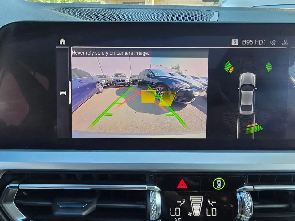 2019 BMW 3 Series - Image 17 of 20