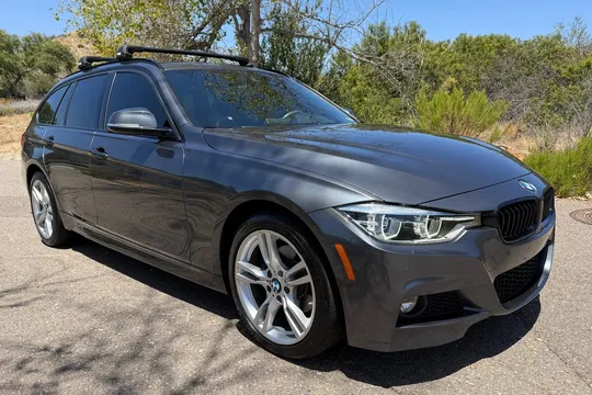 2019 BMW 330i xDrive Sports Wagon M Sport