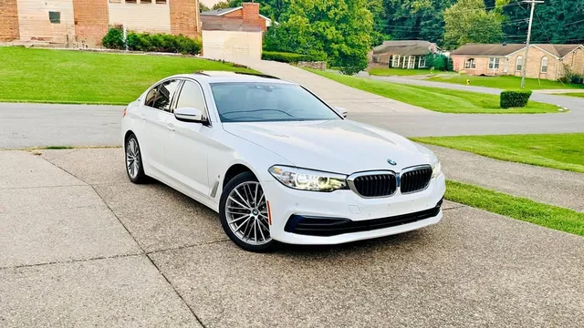 2019 BMW 5 Series 530e xDrive iPerformance Sedan 4D