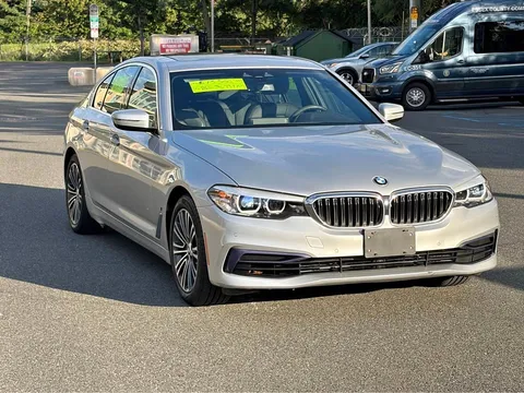 2019 BMW 5 Series 530e xDrive iPerformance Sedan 4D