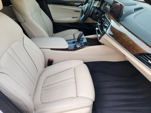 2019 BMW 5 Series - Image 13 of 20