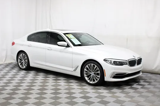 2019 BMW 5 Series 540i