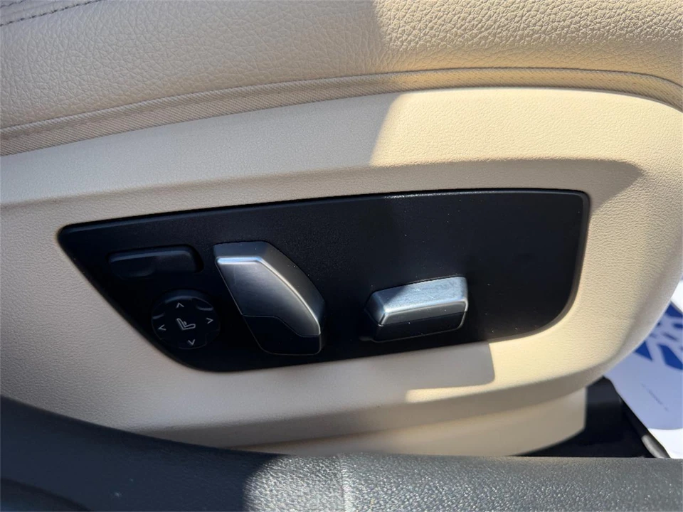 2019 BMW G30 5 Series Sedan - Image 15 of 31