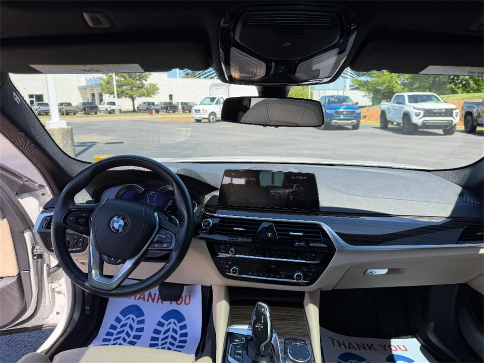 2019 BMW G30 5 Series Sedan - Image 25 of 31