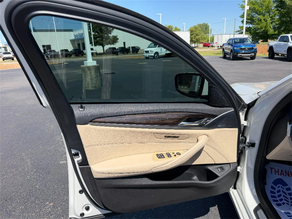 2019 BMW G30 5 Series Sedan - Image 17 of 31