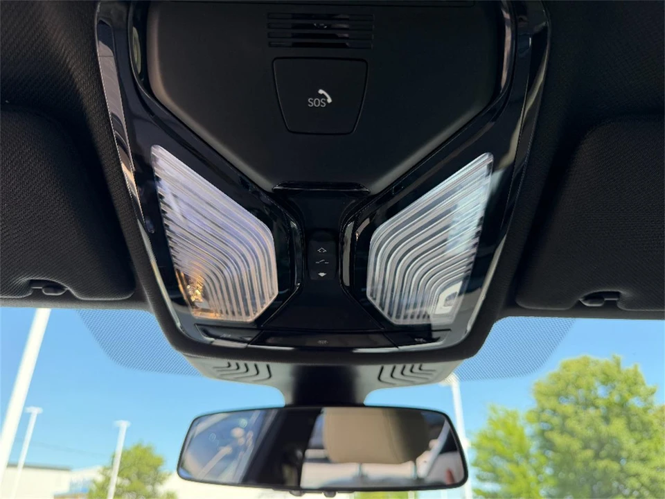 2019 BMW G30 5 Series Sedan - Image 26 of 31