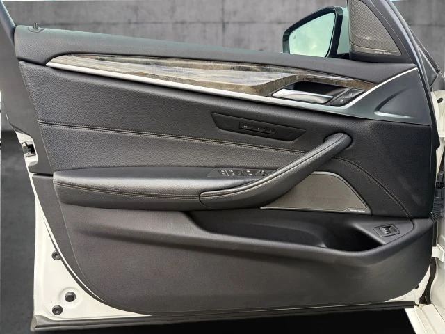 2019 BMW G30 5 Series Sedan - Image 20 of 21