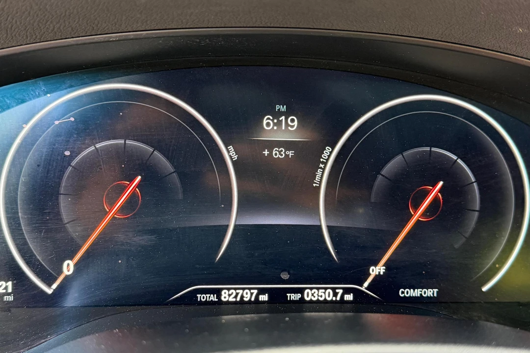 2019 BMW G30 5 Series Sedan - Image 29 of 31