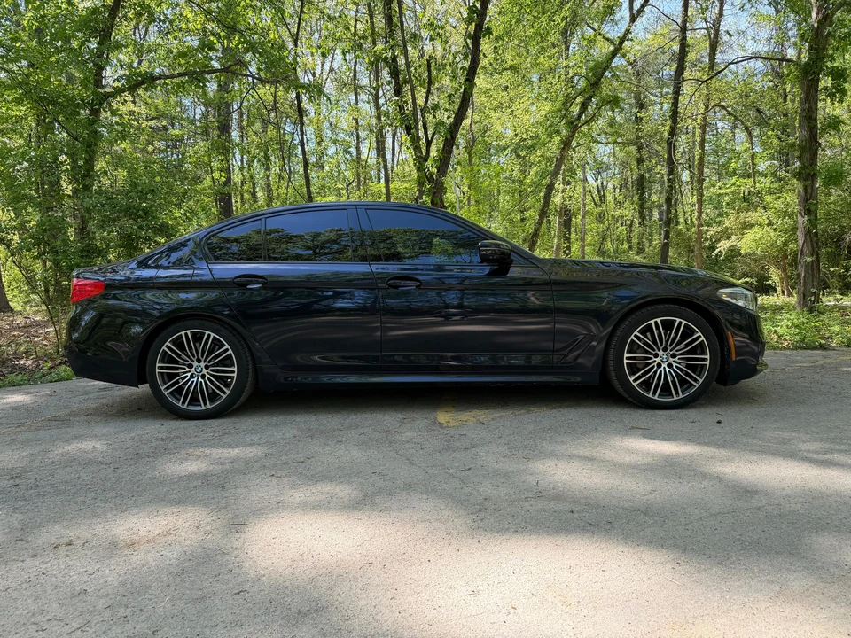 2019 BMW G30 5 Series Sedan - Image 10 of 31