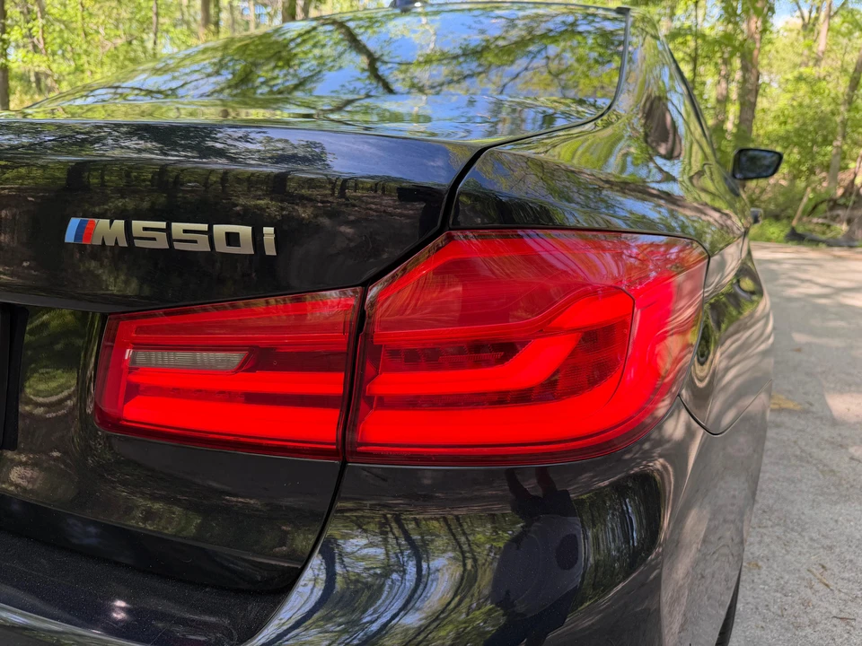 2019 BMW G30 5 Series Sedan - Image 19 of 31