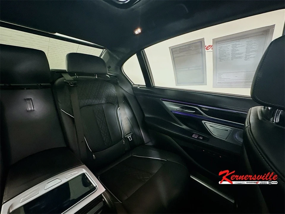 2019 BMW Alpina B7 - Image 14 of 21