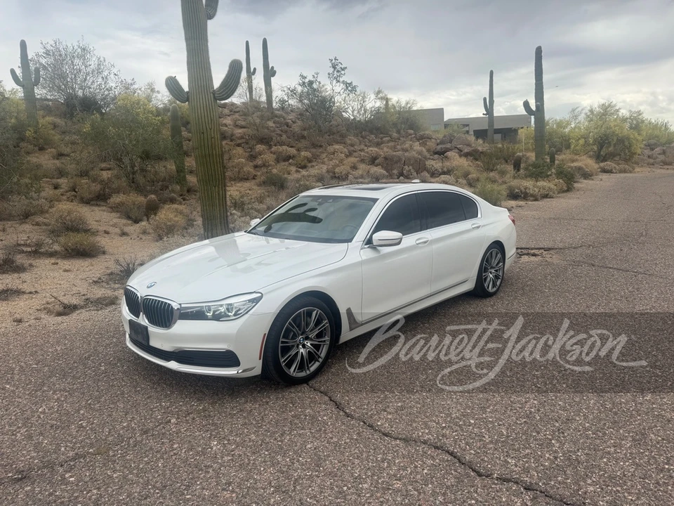 2019 BMW G11/G12 7 Series - Image 19 of 22