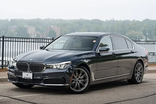 2019 BMW 740i xDrive