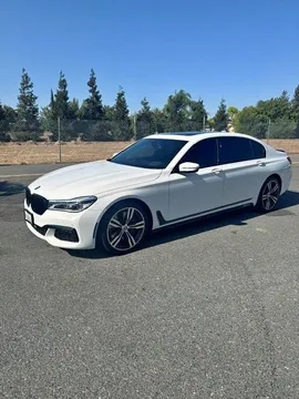 2019 BMW 750i M Sport