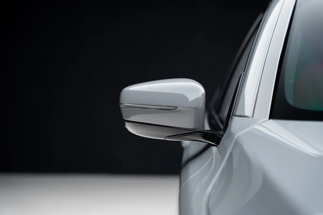2019 BMW Alpina B7 - Image 13 of 21