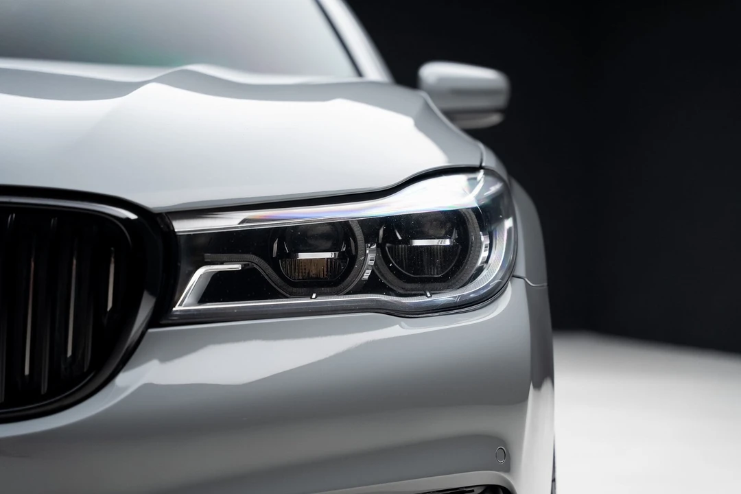 2019 BMW Alpina B7 - Image 9 of 21