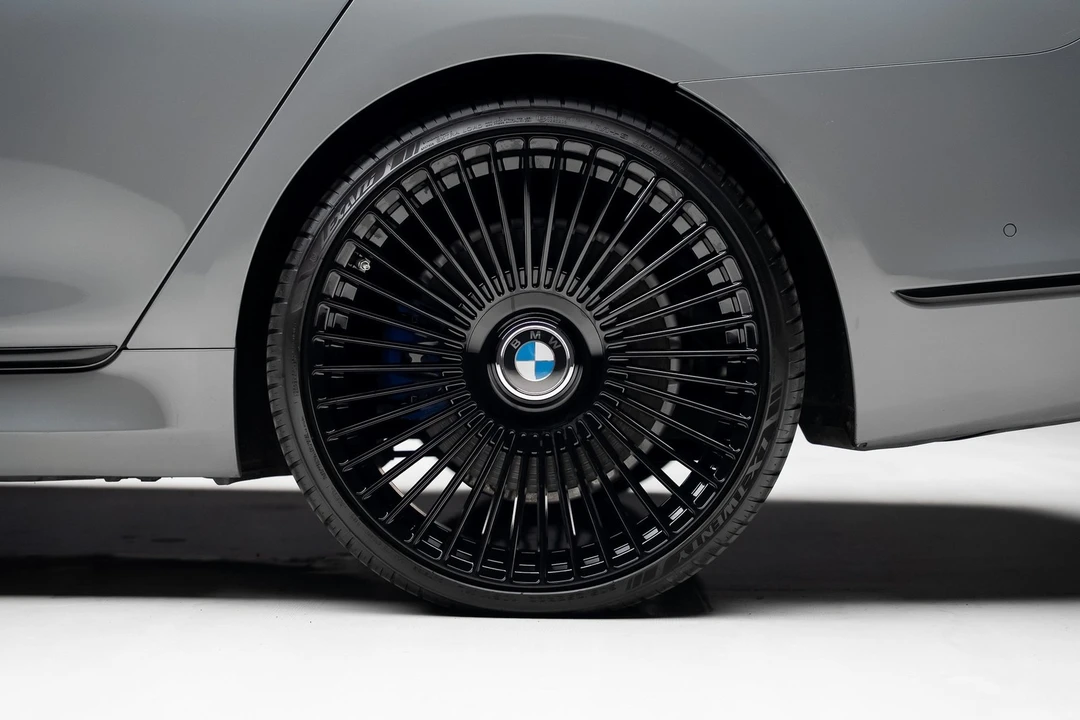 2019 BMW Alpina B7 - Image 20 of 21