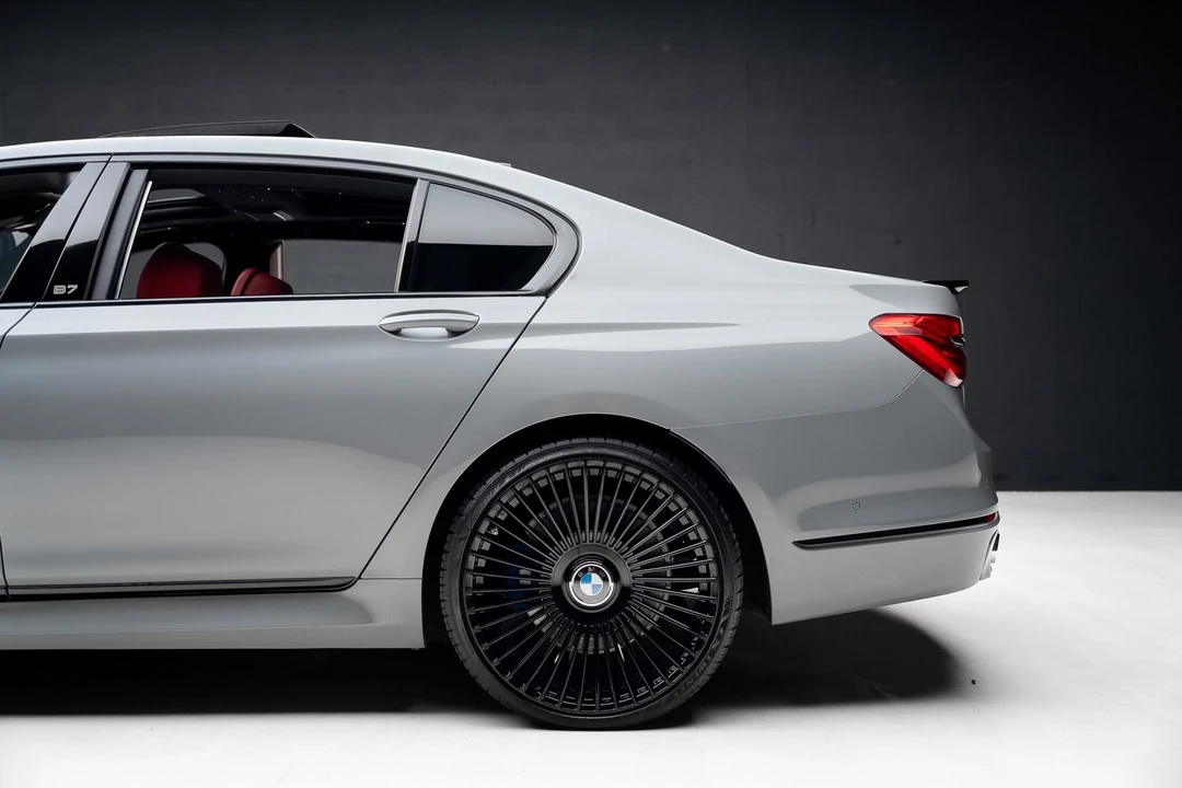 2019 BMW Alpina B7 - Image 19 of 21