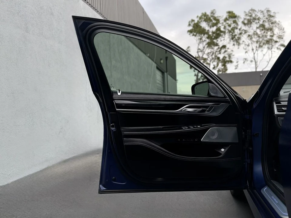 2019 BMW Alpina B7 - Image 20 of 21