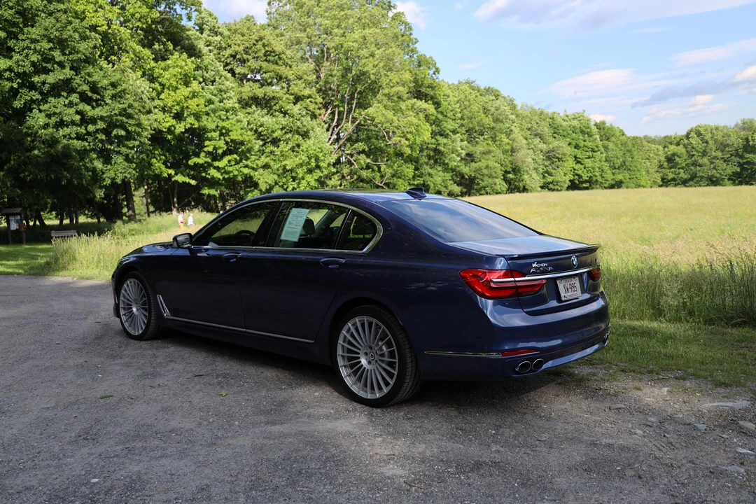 2019 BMW Alpina B7 - Image 12 of 30