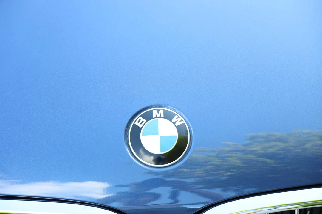 2019 BMW Alpina B7 - Image 19 of 30