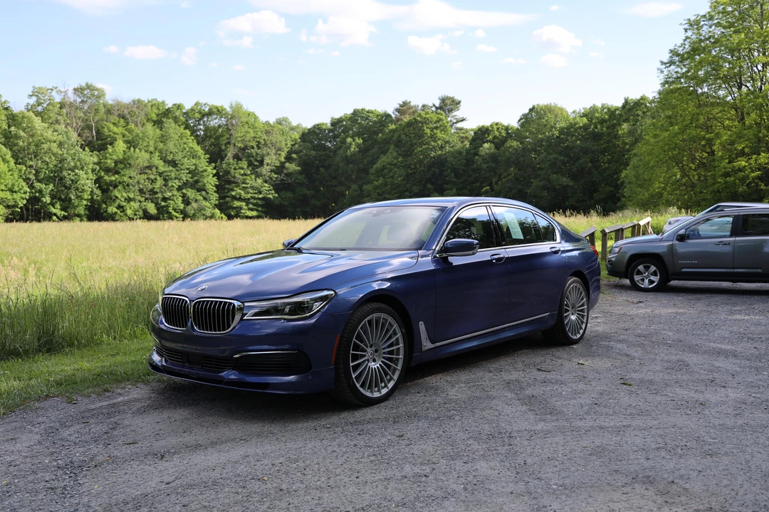2019 BMW Alpina B7 - Image 7 of 30