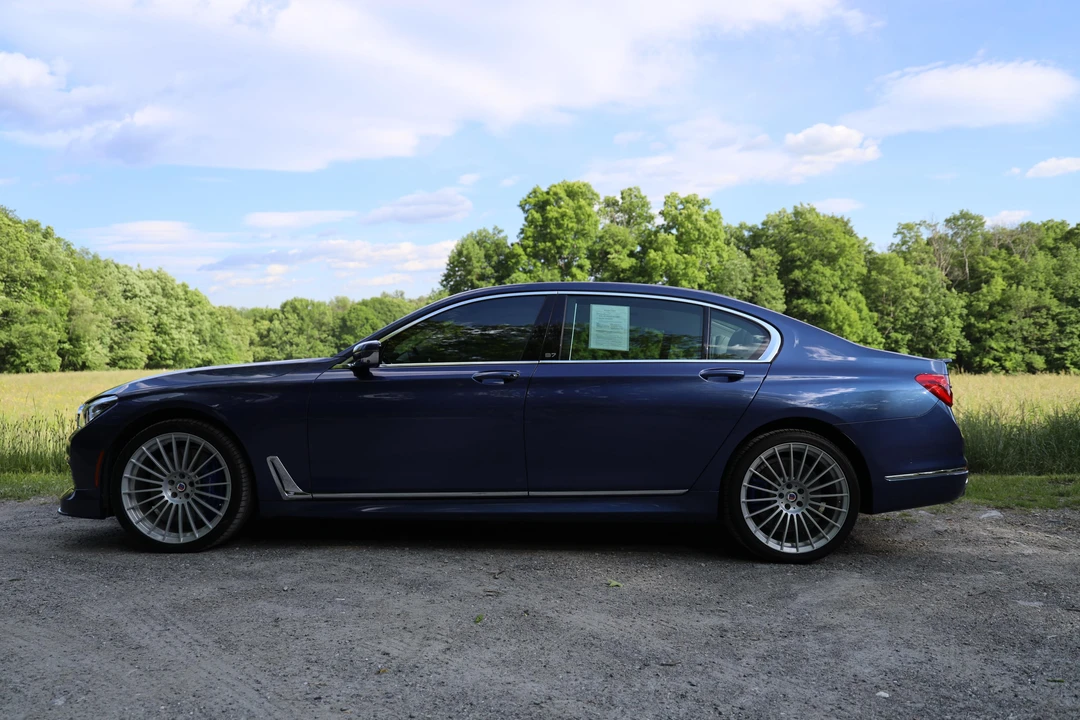 2019 BMW Alpina B7 - Image 10 of 30