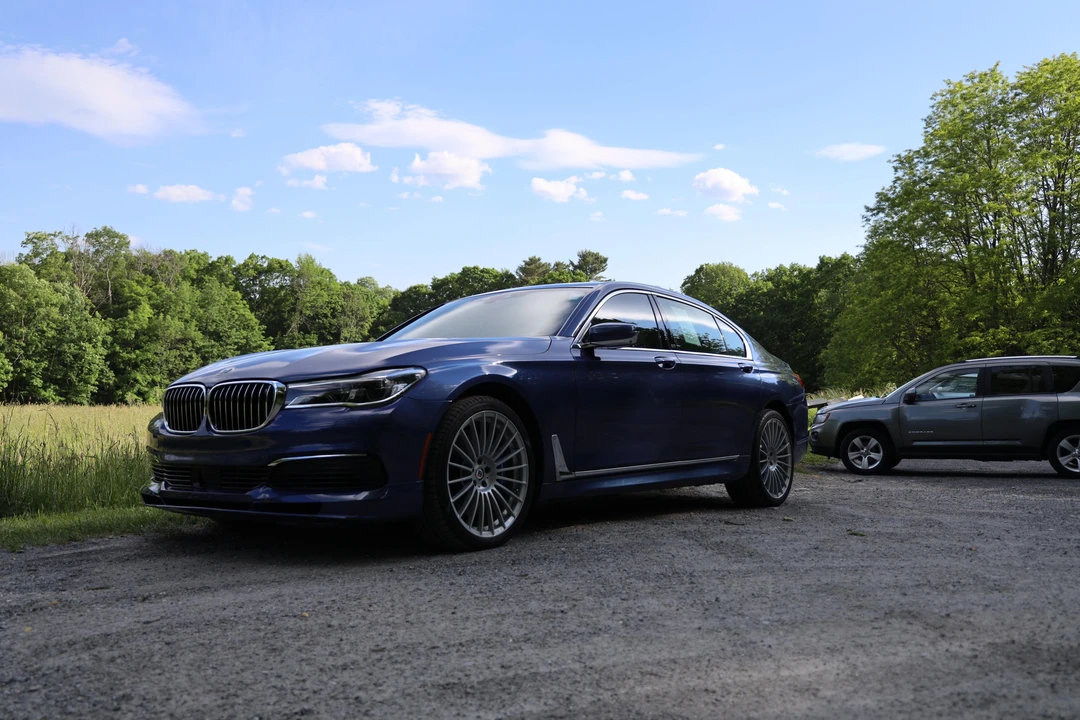 2019 BMW Alpina B7 - Image 8 of 30