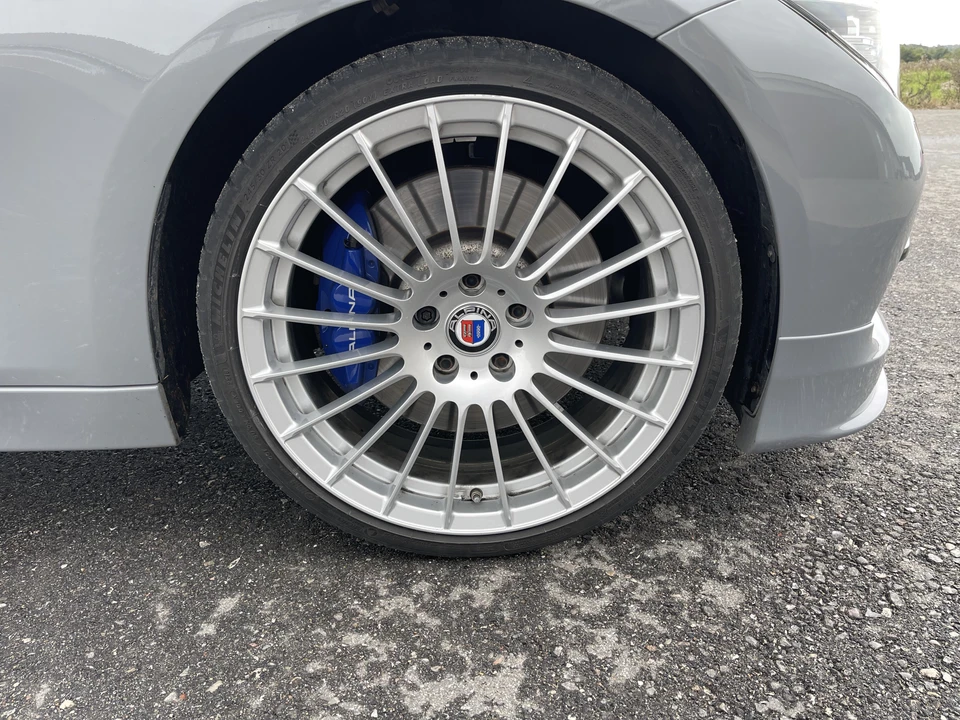 2017 BMW Alpina B3 - Image 28 of 31