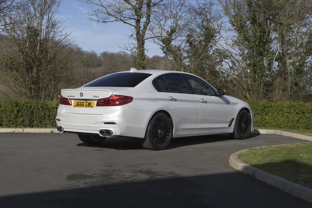2019 BMW Alpina B5 - Image 5 of 31